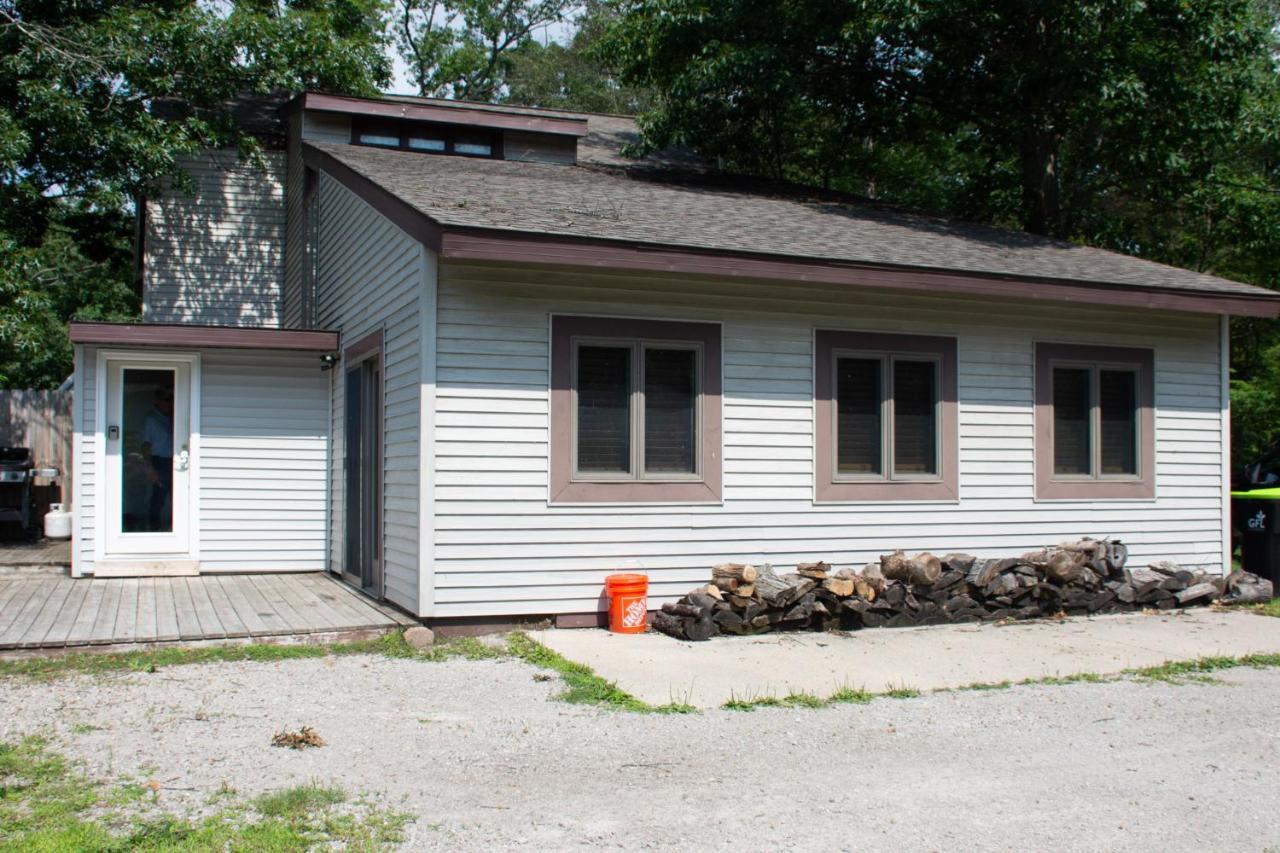 Cozy Home Lake Huron With Loft 2 Bedroom 1 Bathroom Au Gres المظهر الخارجي الصورة