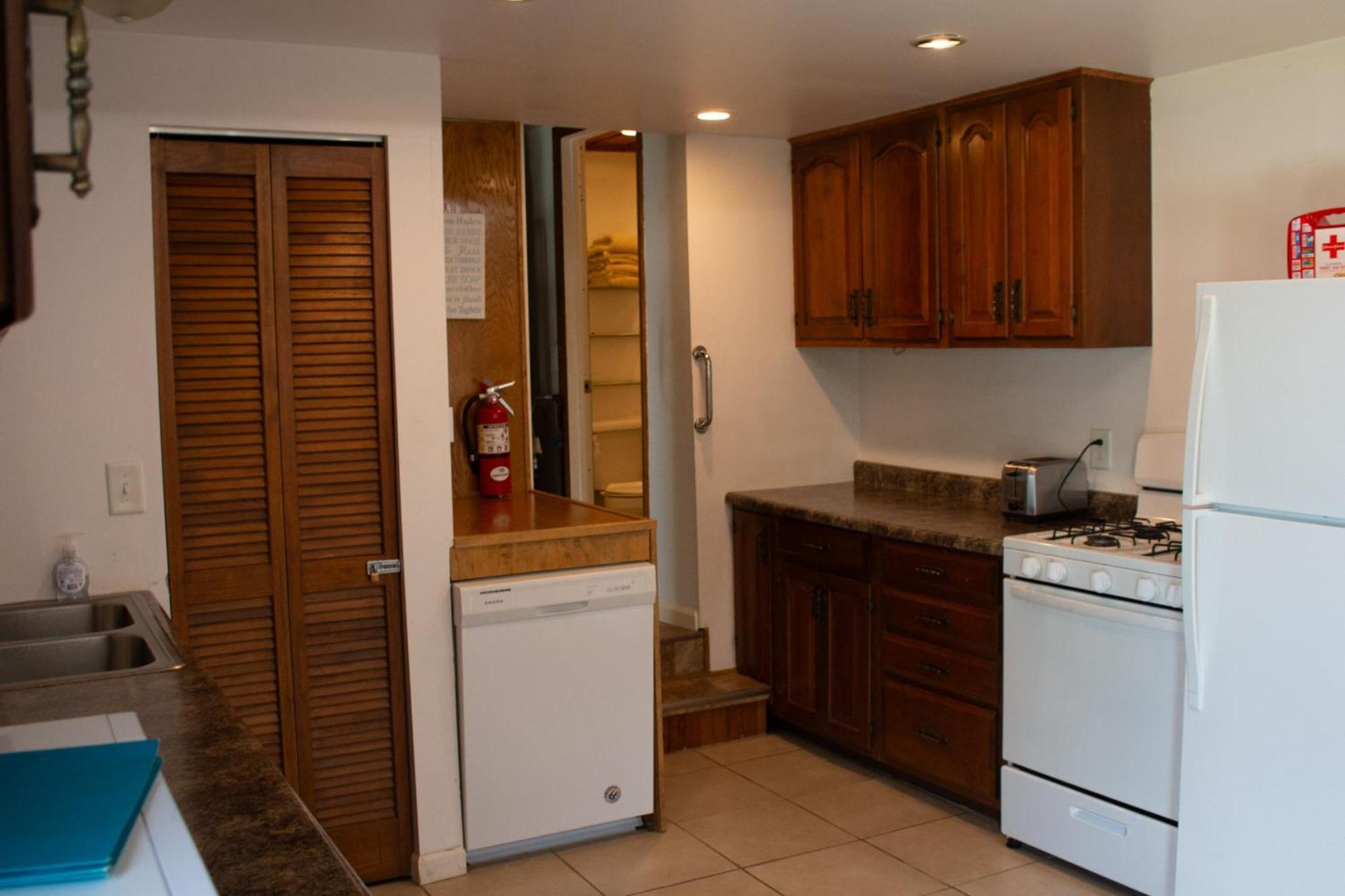 Cozy Home Lake Huron With Loft 2 Bedroom 1 Bathroom Au Gres الغرفة الصورة